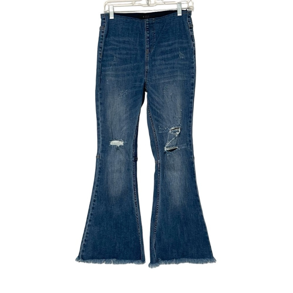 Risen‎ Medium Wash Flare Leg Distressed Jeans Size Medium Western Boho